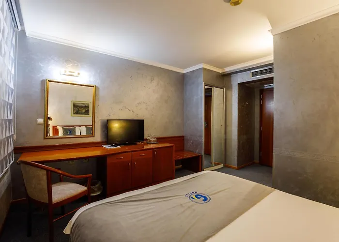 Hotel Grand 4*